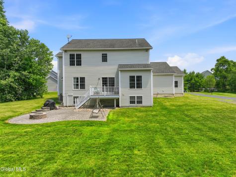 29 Heritage Court Cohoes NY 12047
