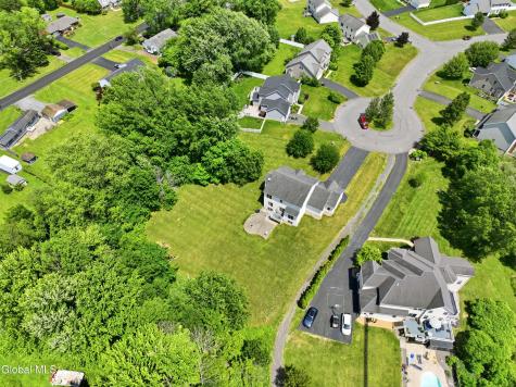 29 Heritage Court Cohoes NY 12047