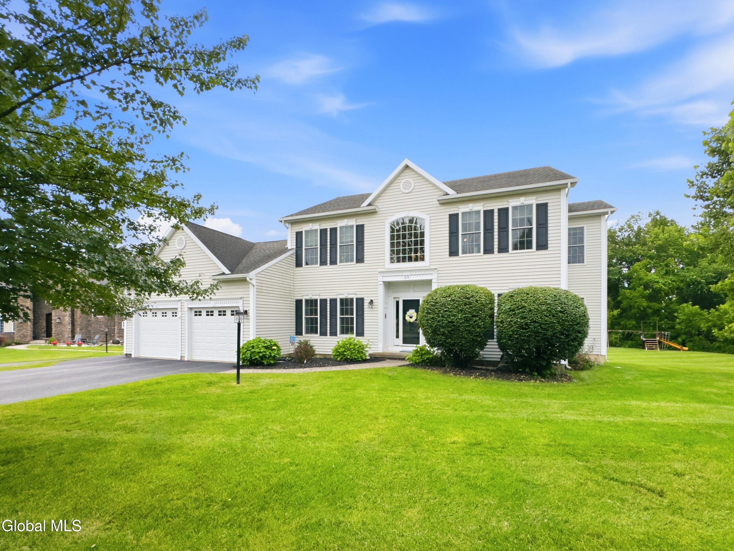 29 Heritage Court Cohoes NY 12047