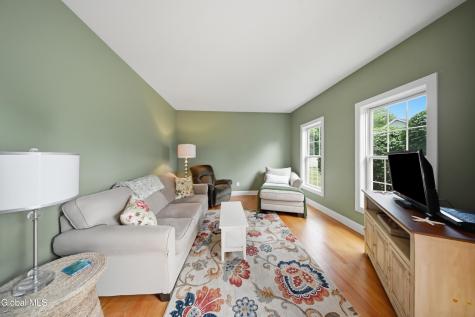 29 Heritage Court Cohoes NY 12047