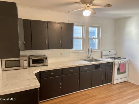 71 Elder Street Schenectady NY 12304