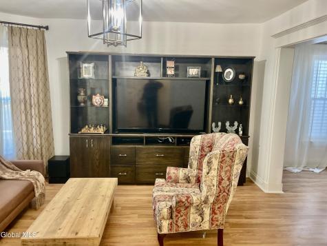 71 Elder Street Schenectady NY 12304