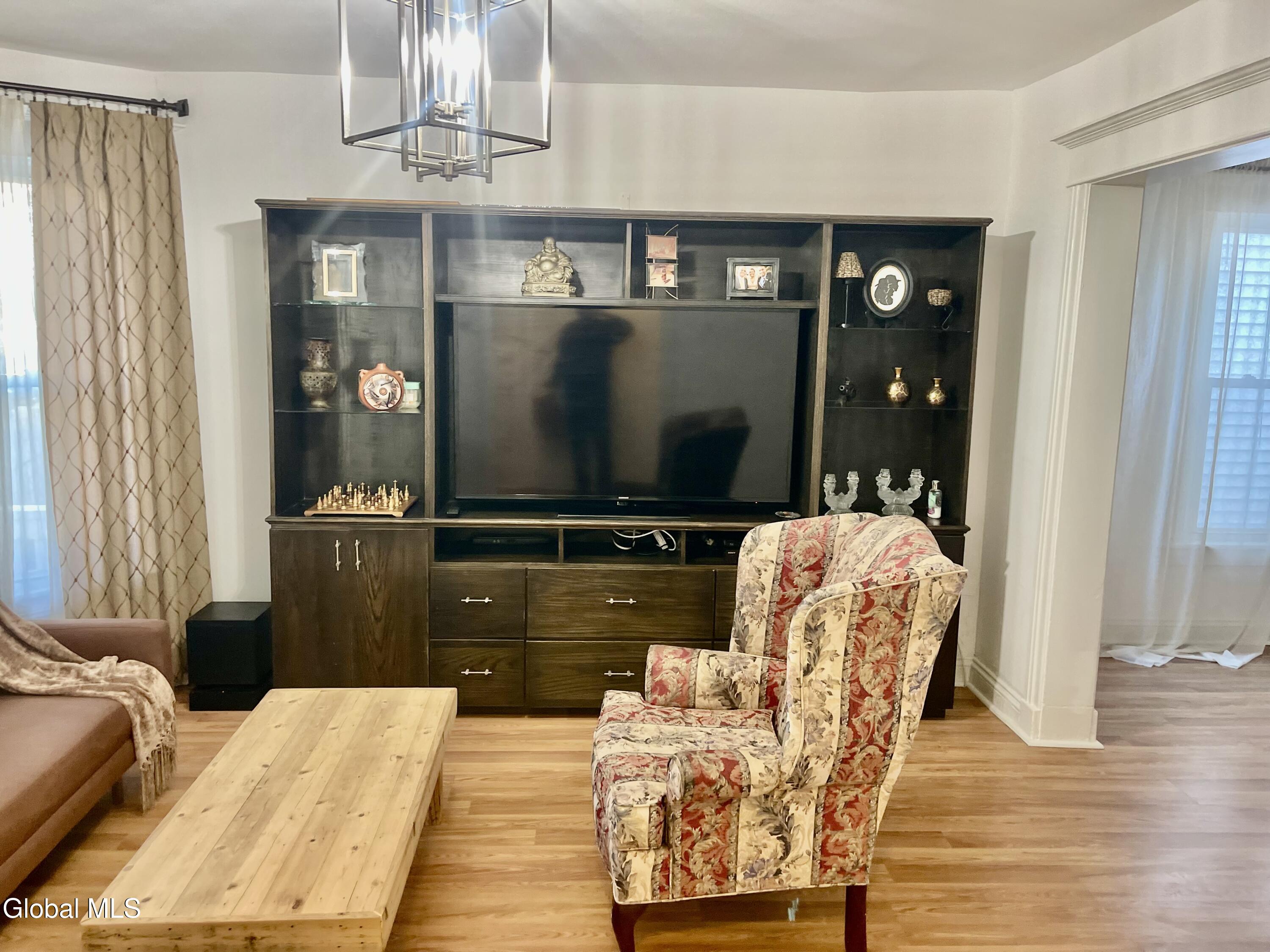 71 Elder Street Schenectady NY 12304