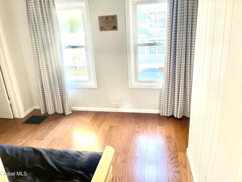 71 Elder Street Schenectady NY 12304