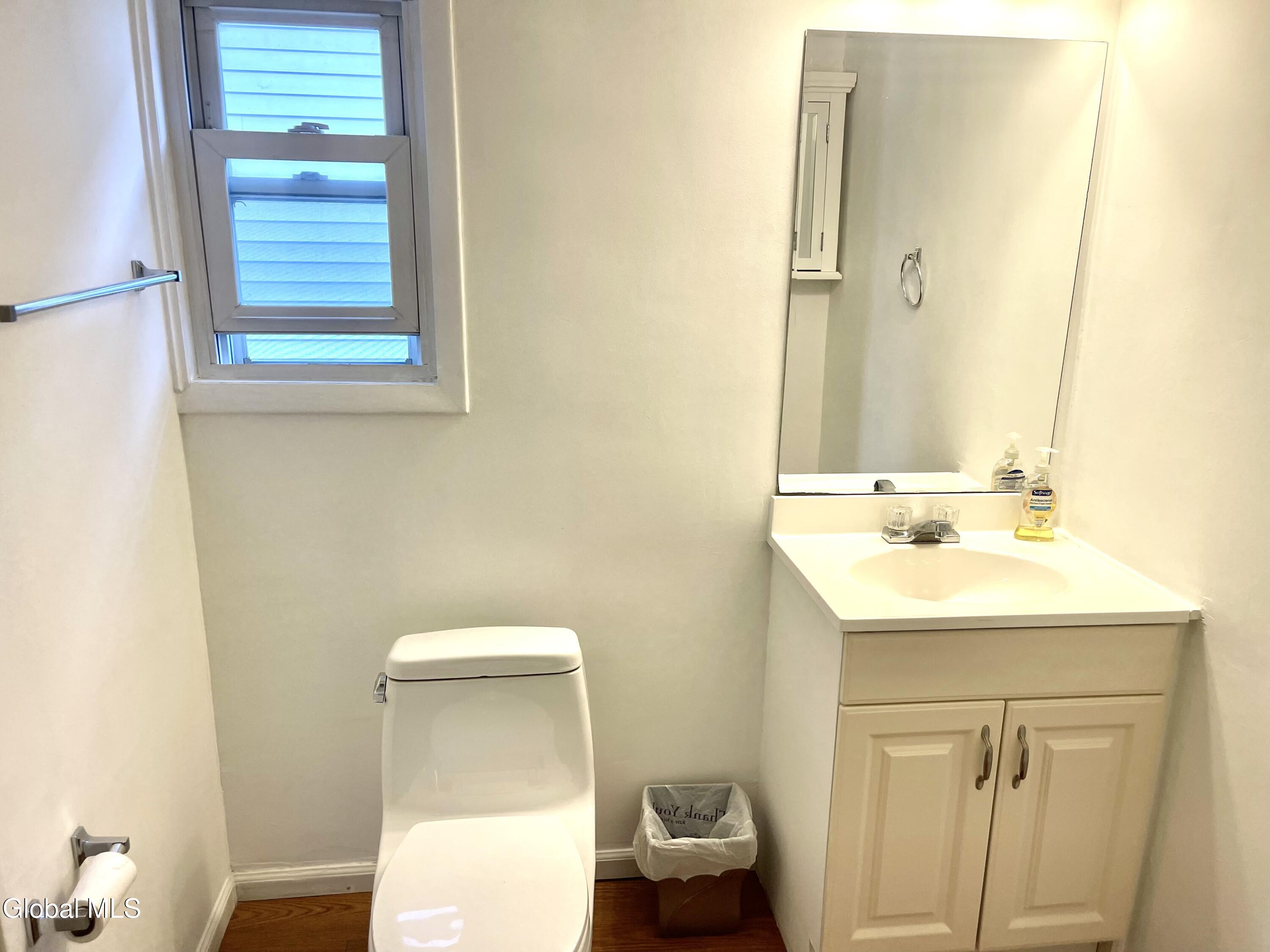 71 Elder Street Schenectady NY 12304