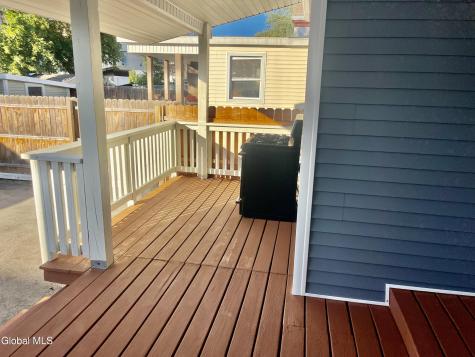71 Elder Street Schenectady NY 12304