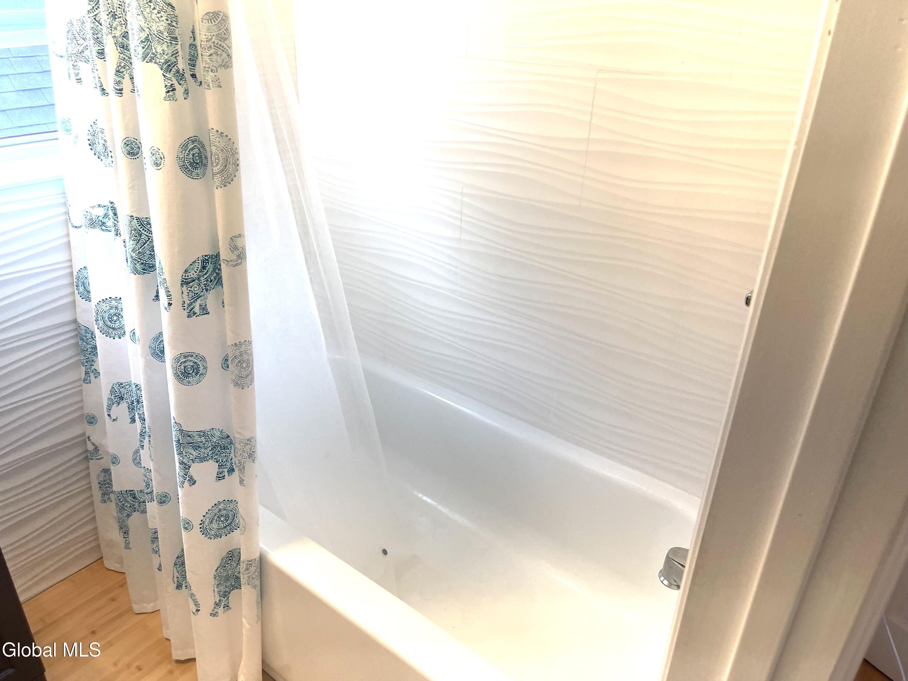 71 Elder Street Schenectady NY 12304