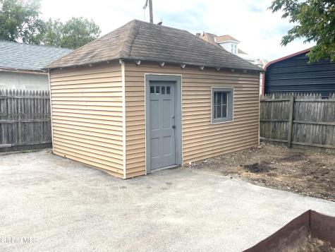 71 Elder Street Schenectady NY 12304
