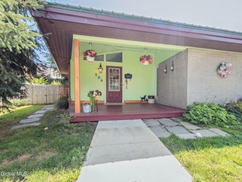 306 16th Street Watervliet NY 12189