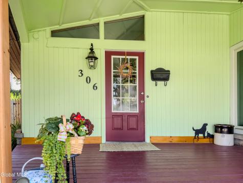306 16th Street Watervliet NY 12189