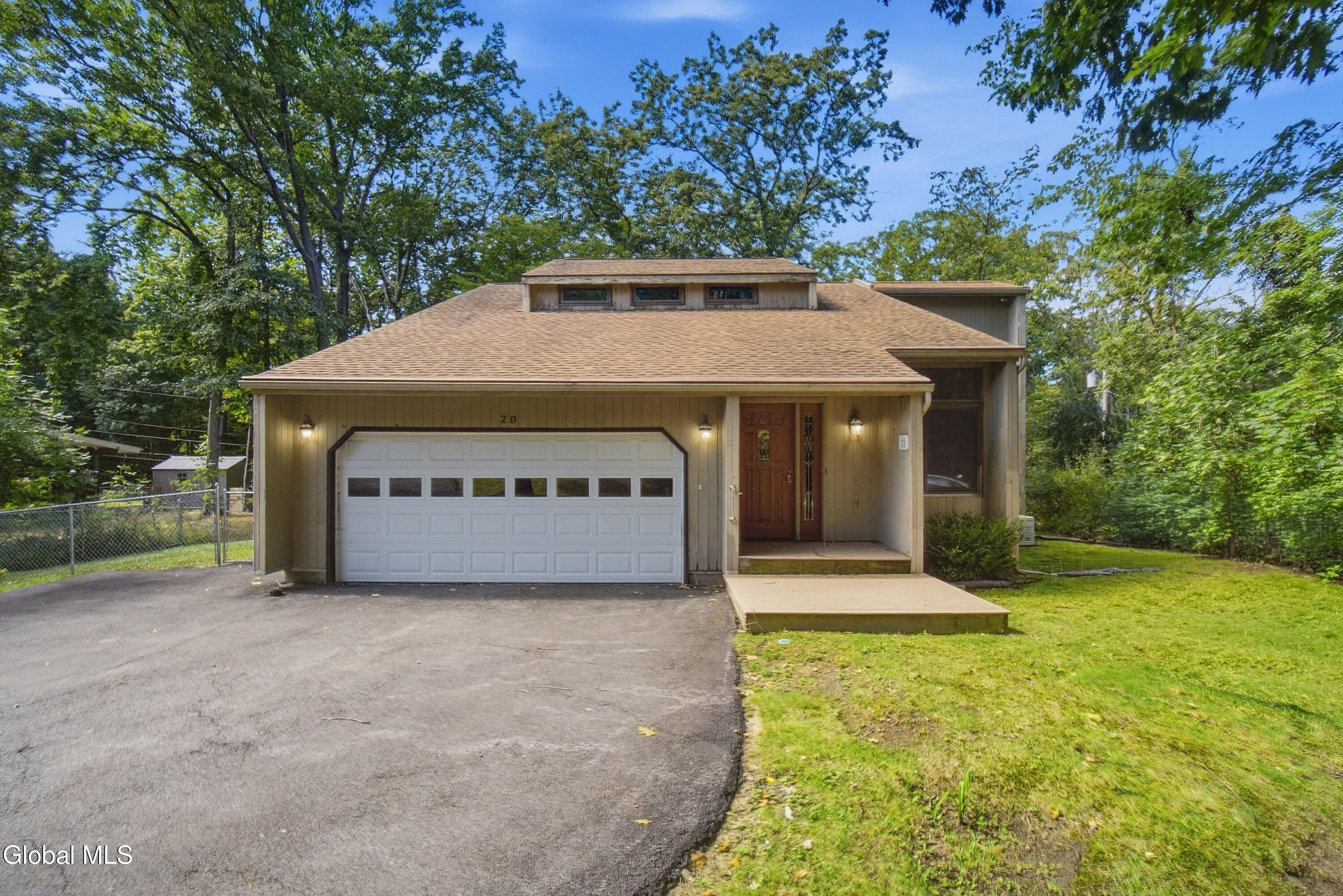 20 W Skyview Drive Cohoes NY 12047