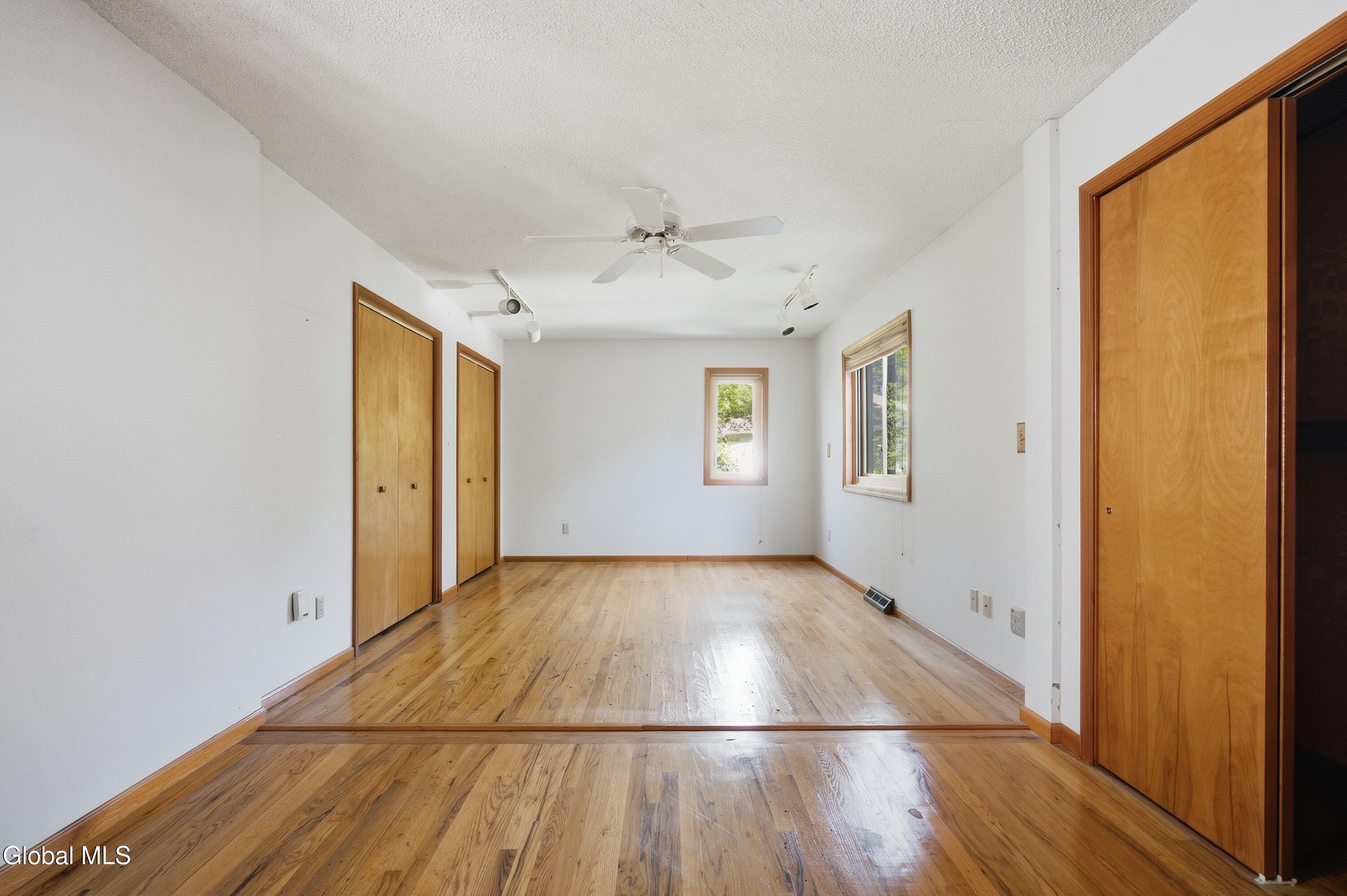 20 W Skyview Drive Cohoes NY 12047