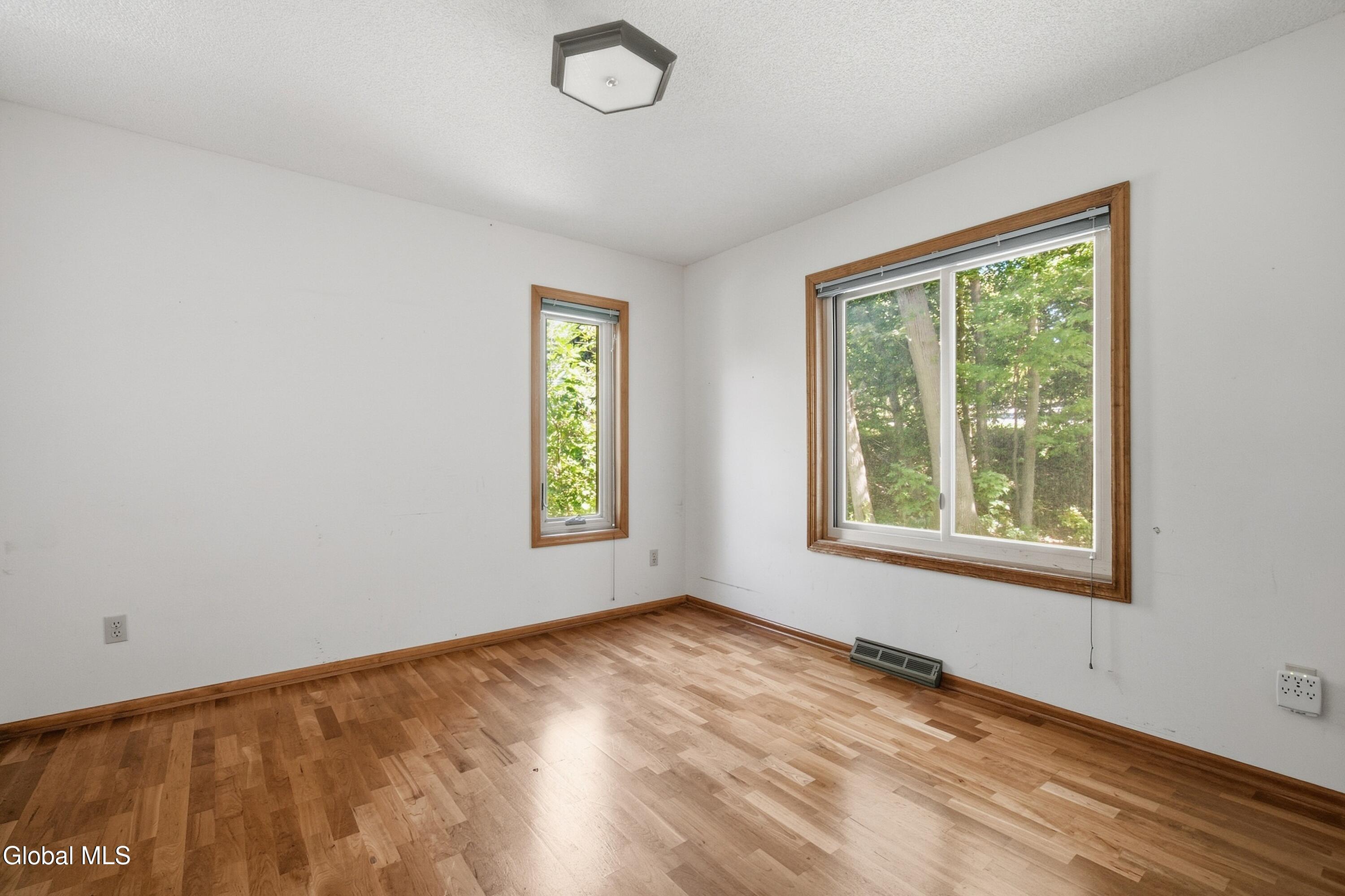 20 W Skyview Drive Cohoes NY 12047