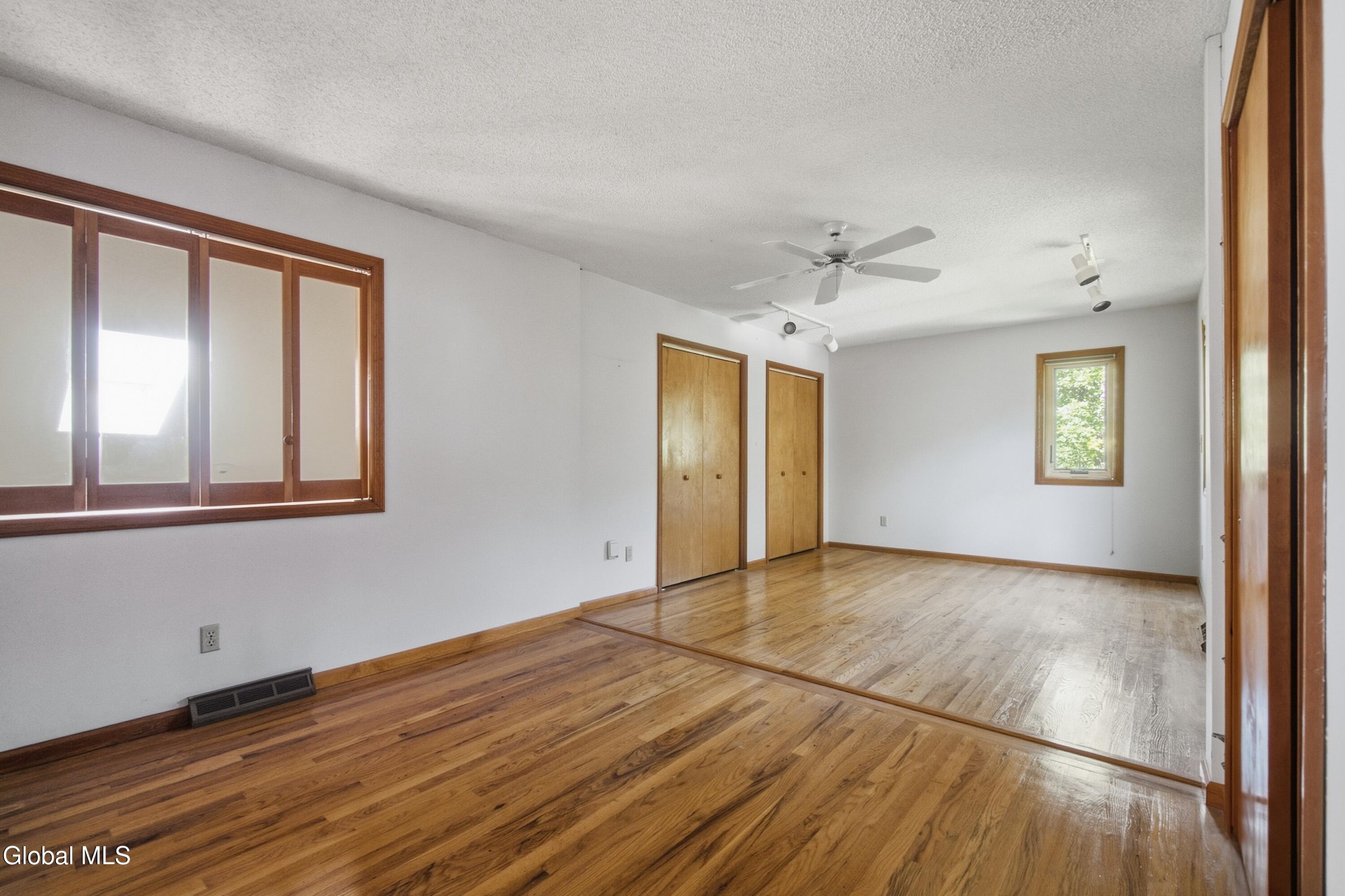 20 W Skyview Drive Cohoes NY 12047