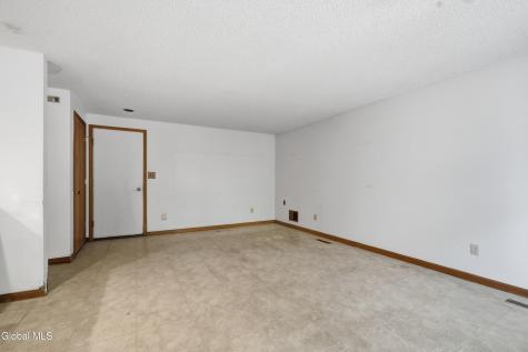 20 W Skyview Drive Cohoes NY 12047
