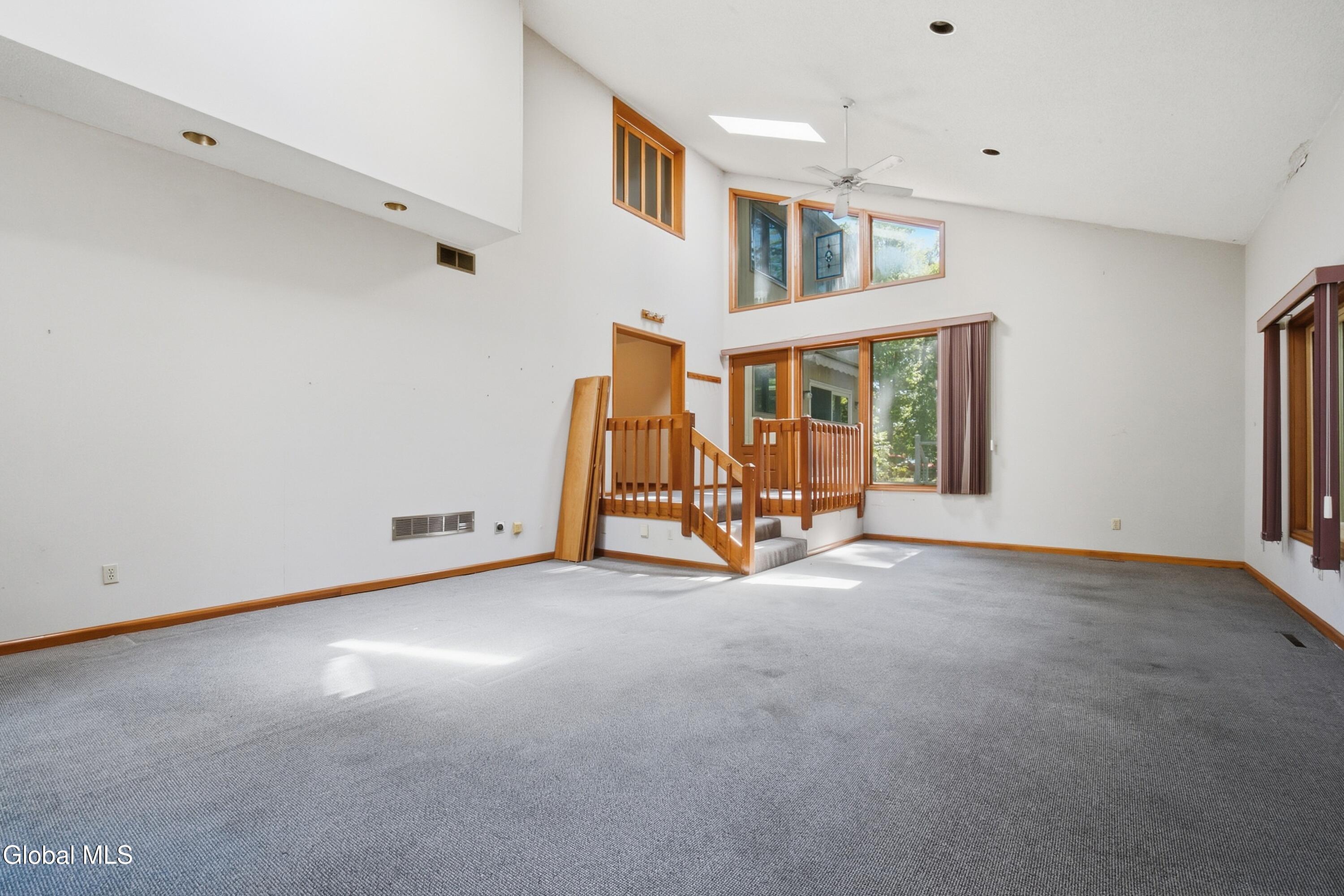 20 W Skyview Drive Cohoes NY 12047