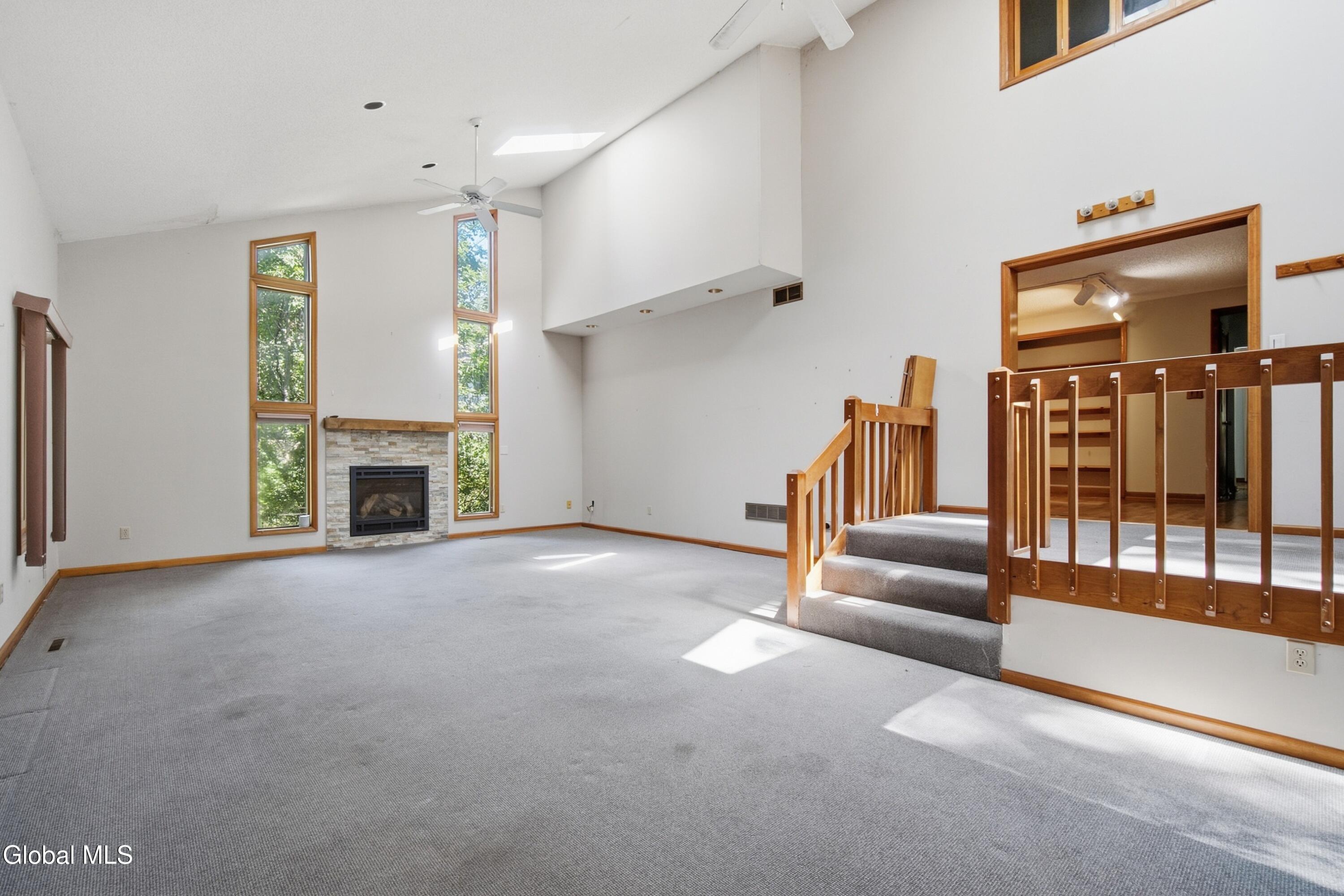 20 W Skyview Drive Cohoes NY 12047