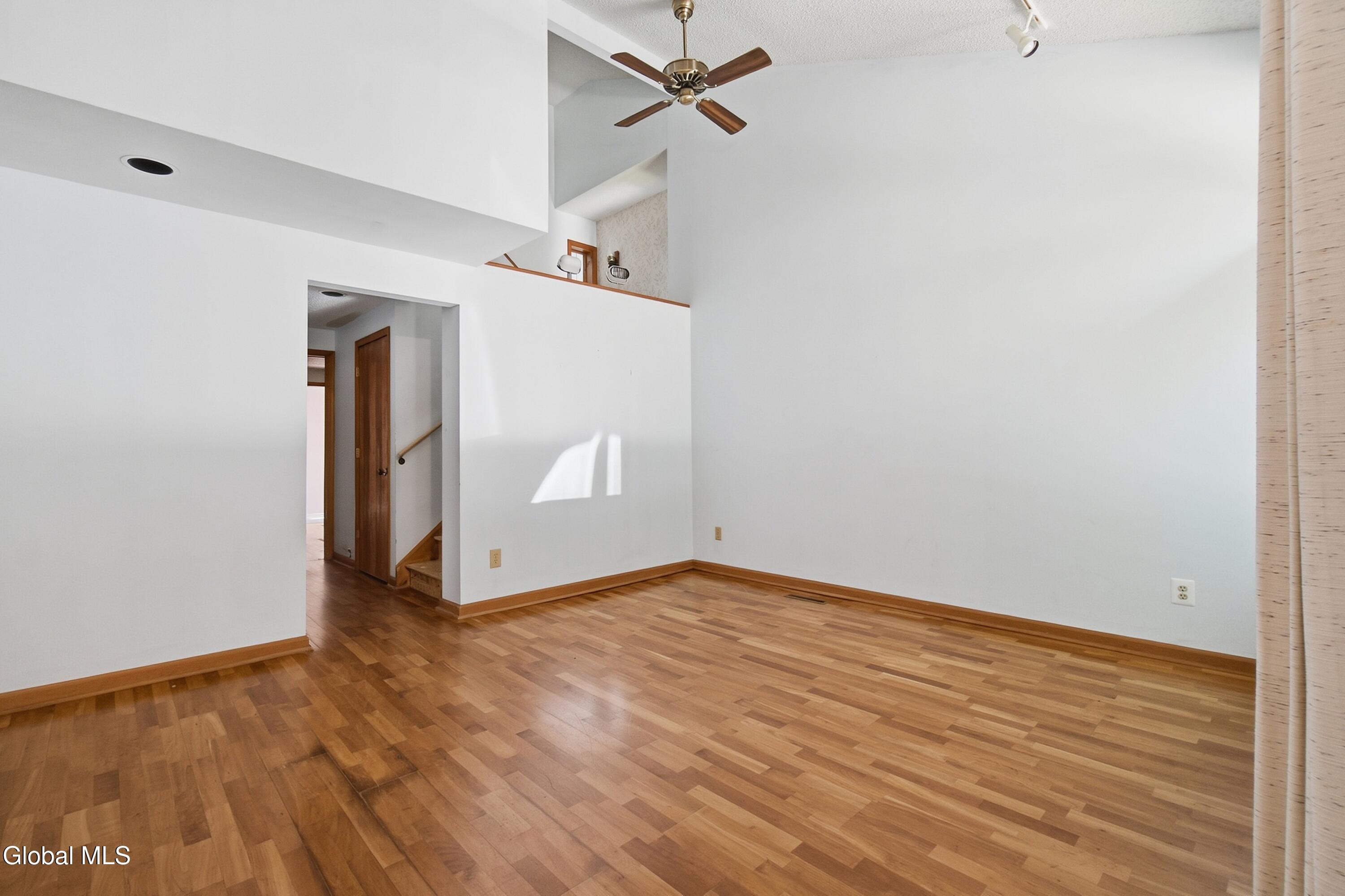 20 W Skyview Drive Cohoes NY 12047