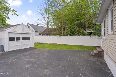 106 Lark Street Schenectady NY 12302