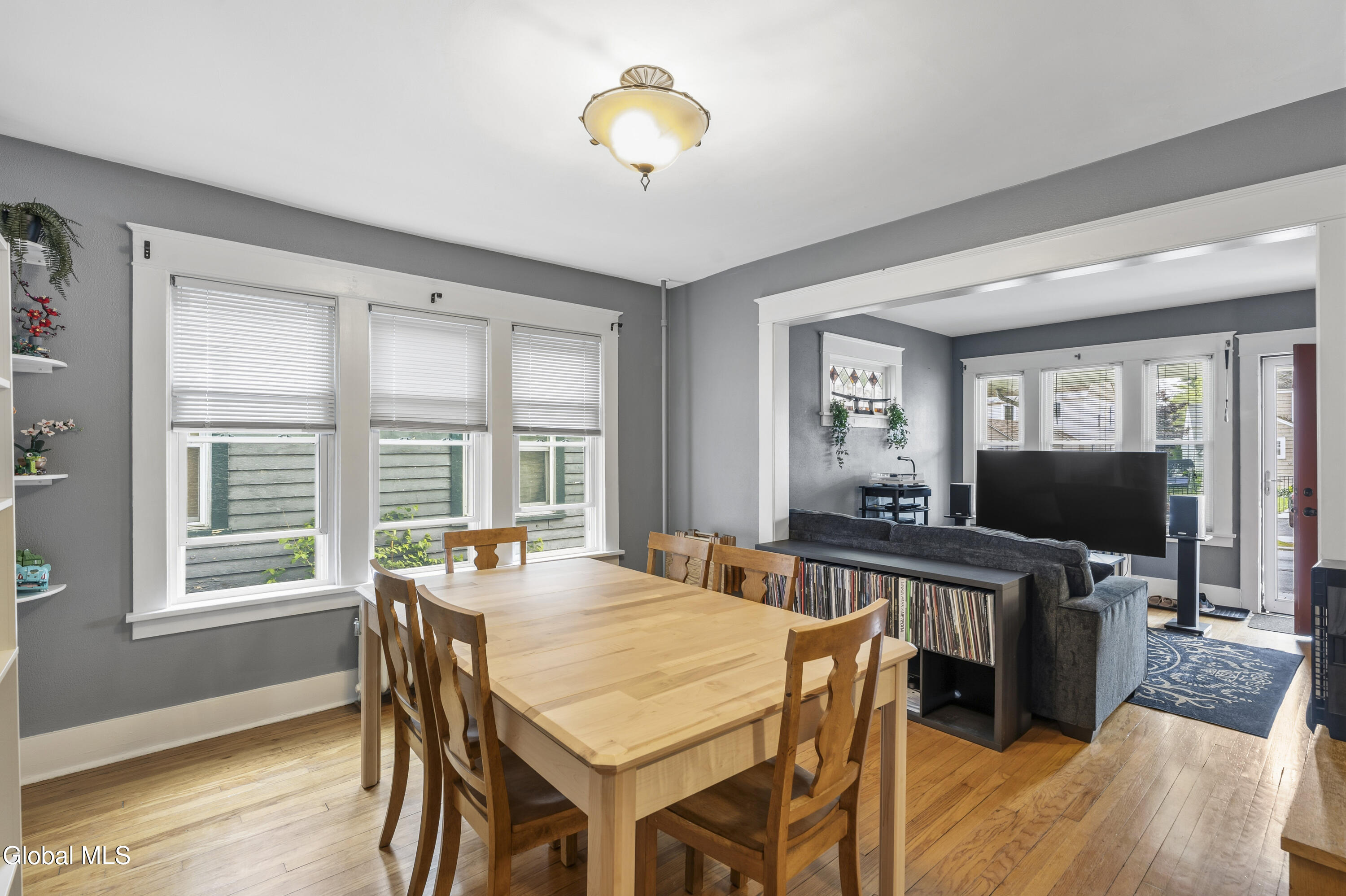 106 Lark Street Schenectady NY 12302