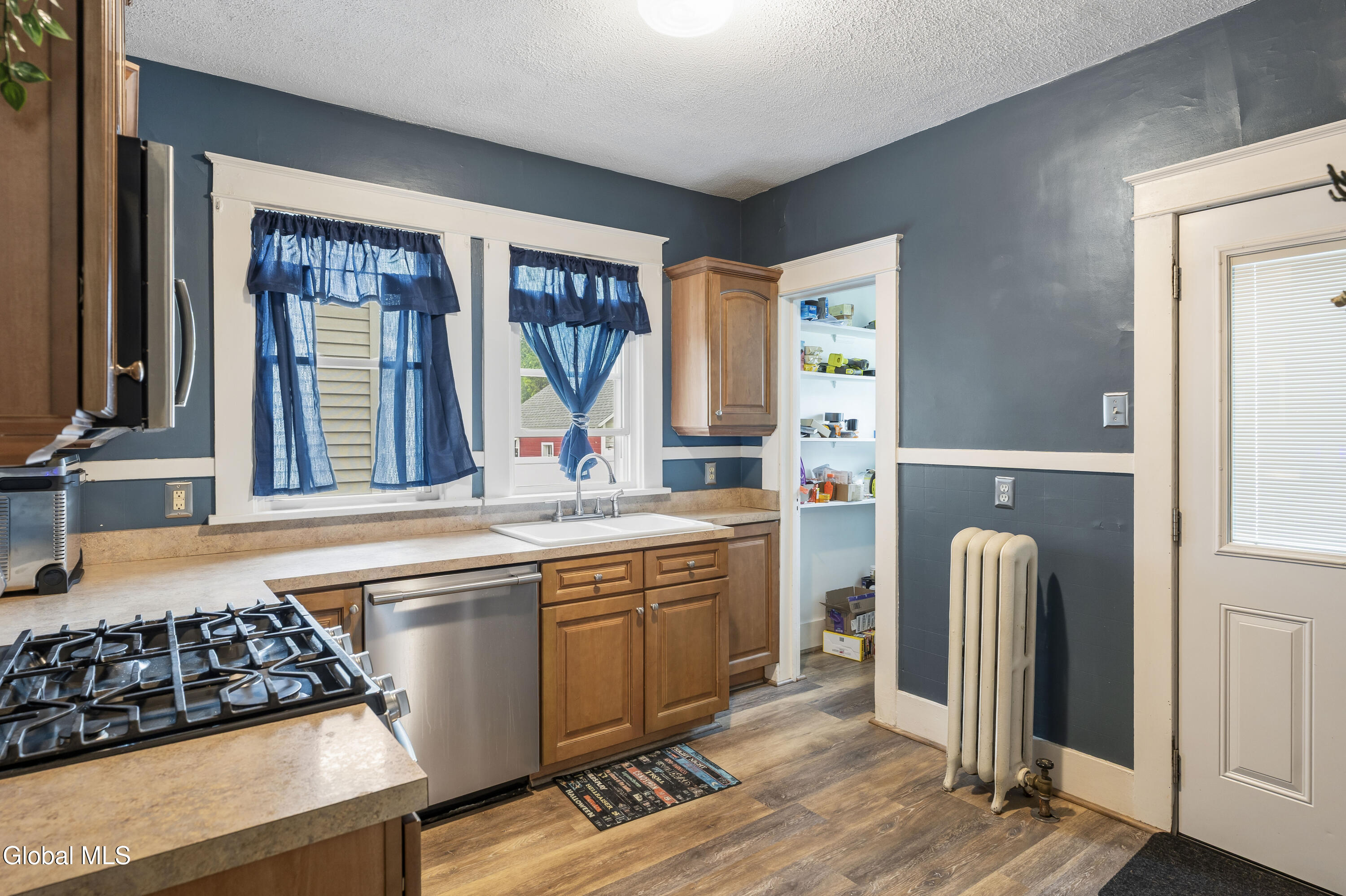 106 Lark Street Schenectady NY 12302