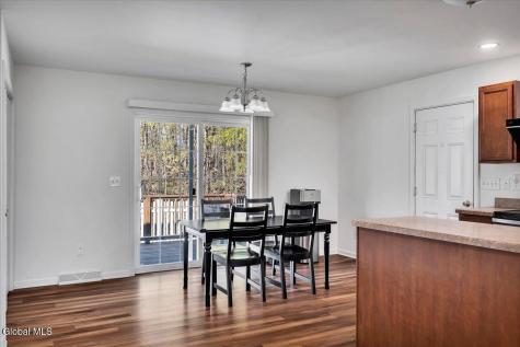18 Kelly Lane Halfmoon NY 12065