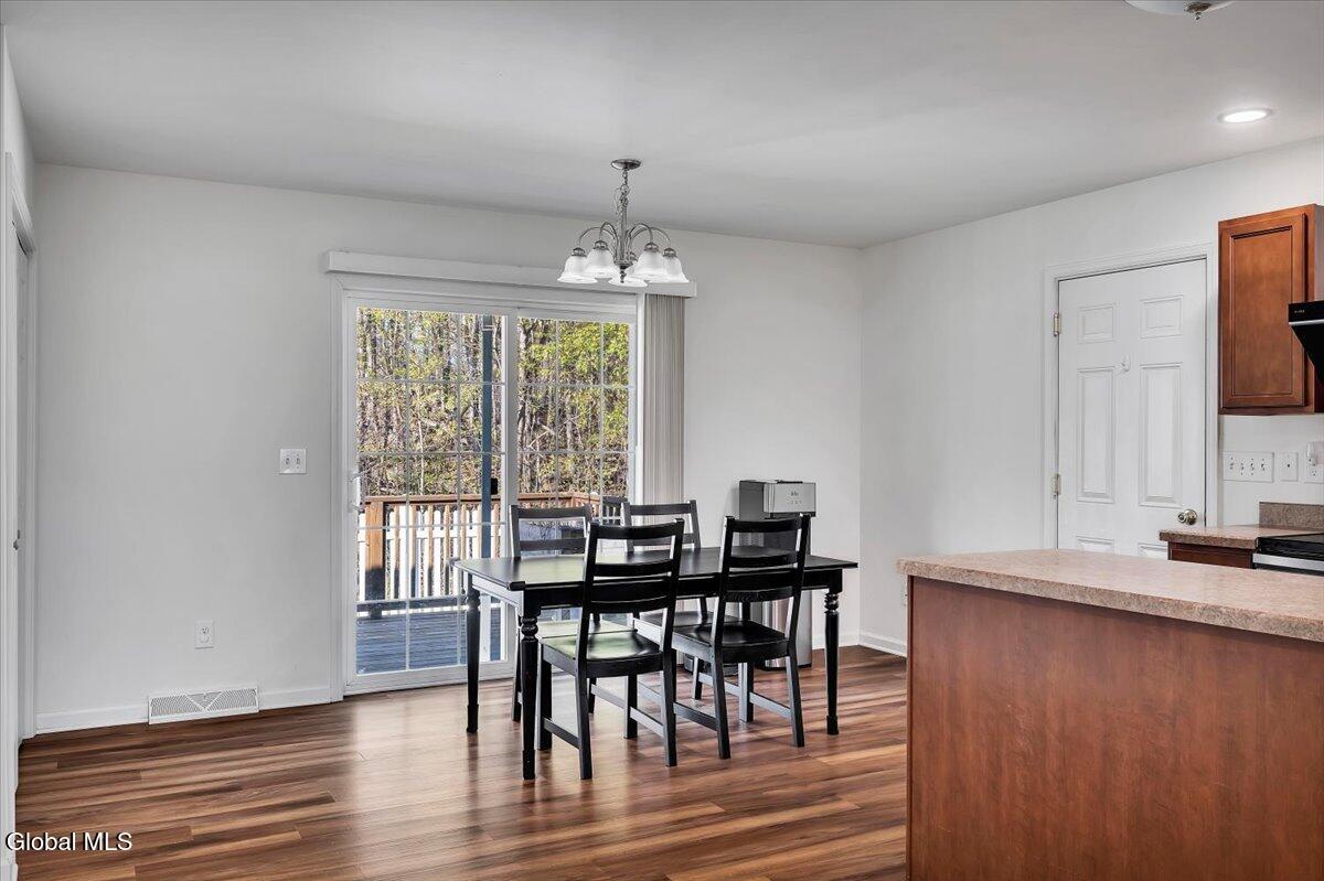 18 Kelly Lane Halfmoon NY 12065