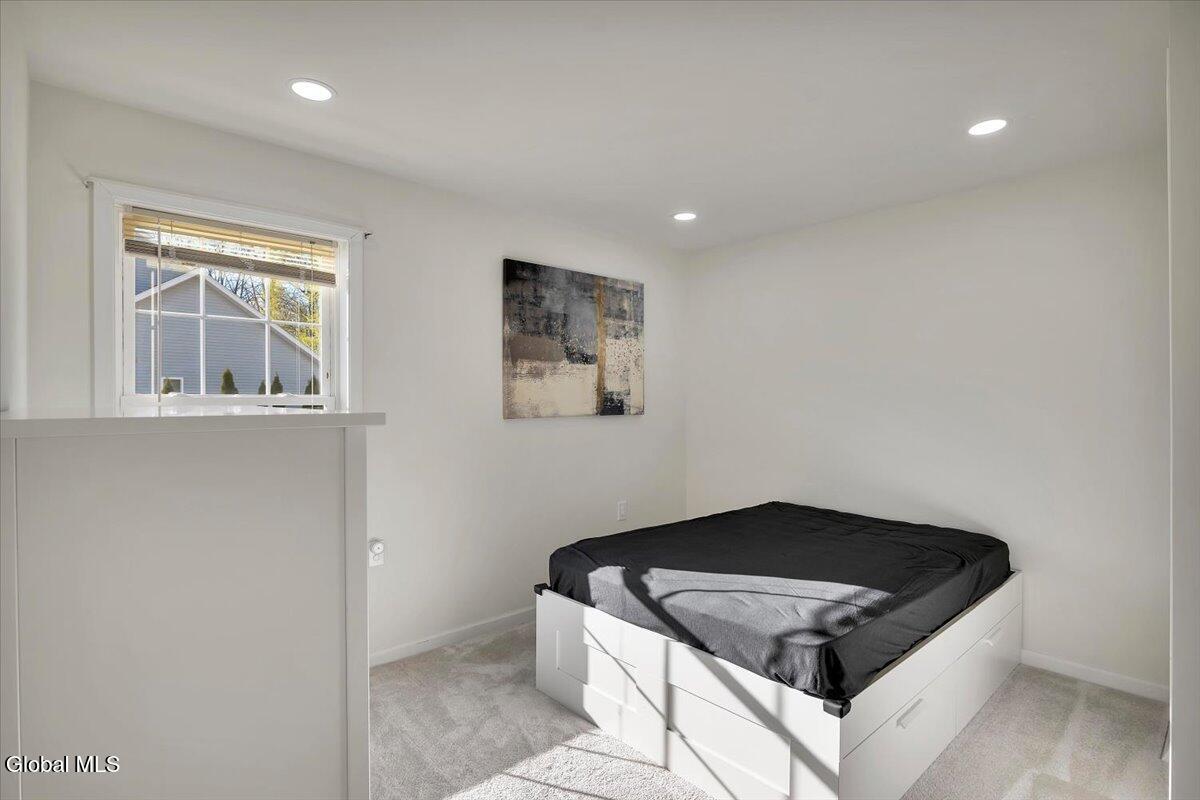 18 Kelly Lane Halfmoon NY 12065