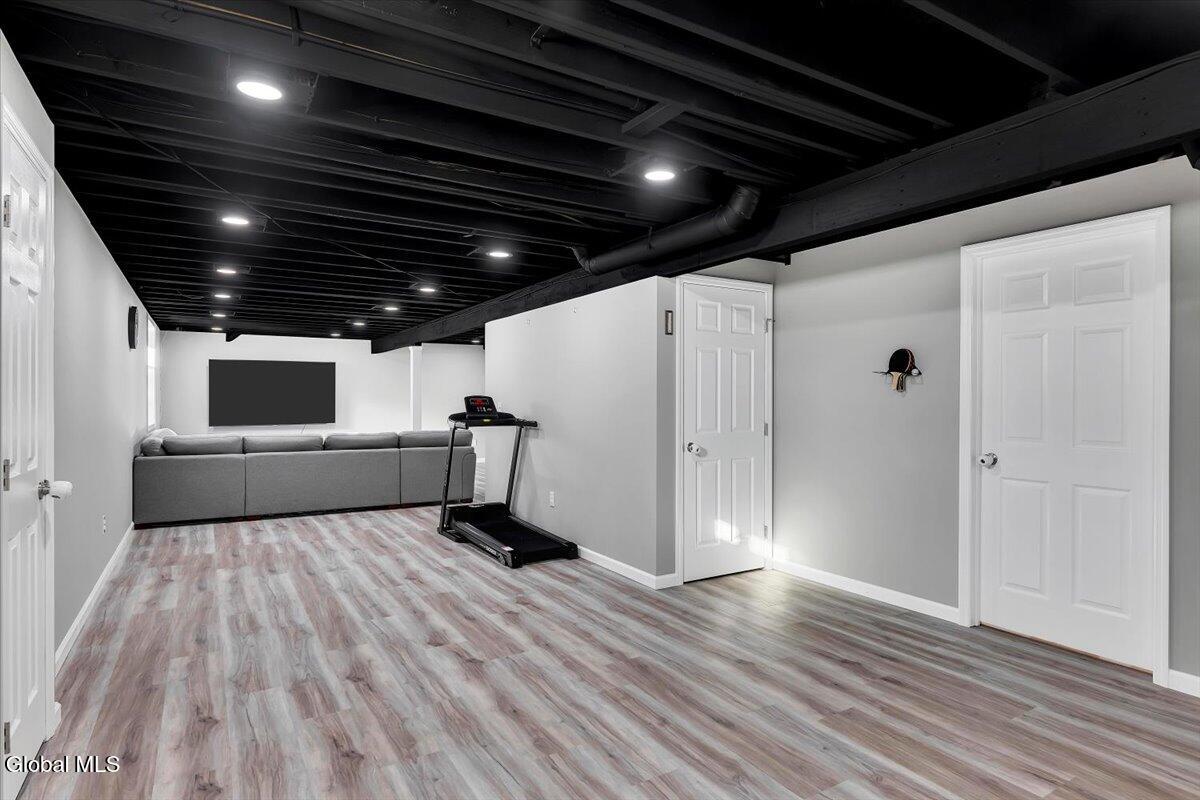 18 Kelly Lane Halfmoon NY 12065