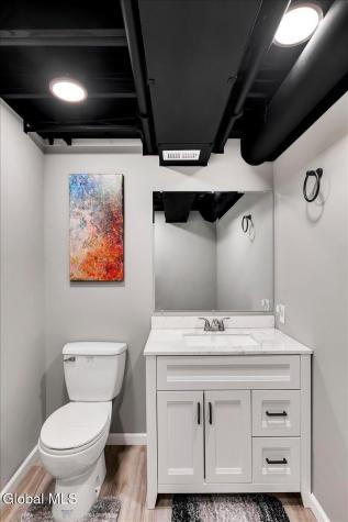 18 Kelly Lane Halfmoon NY 12065