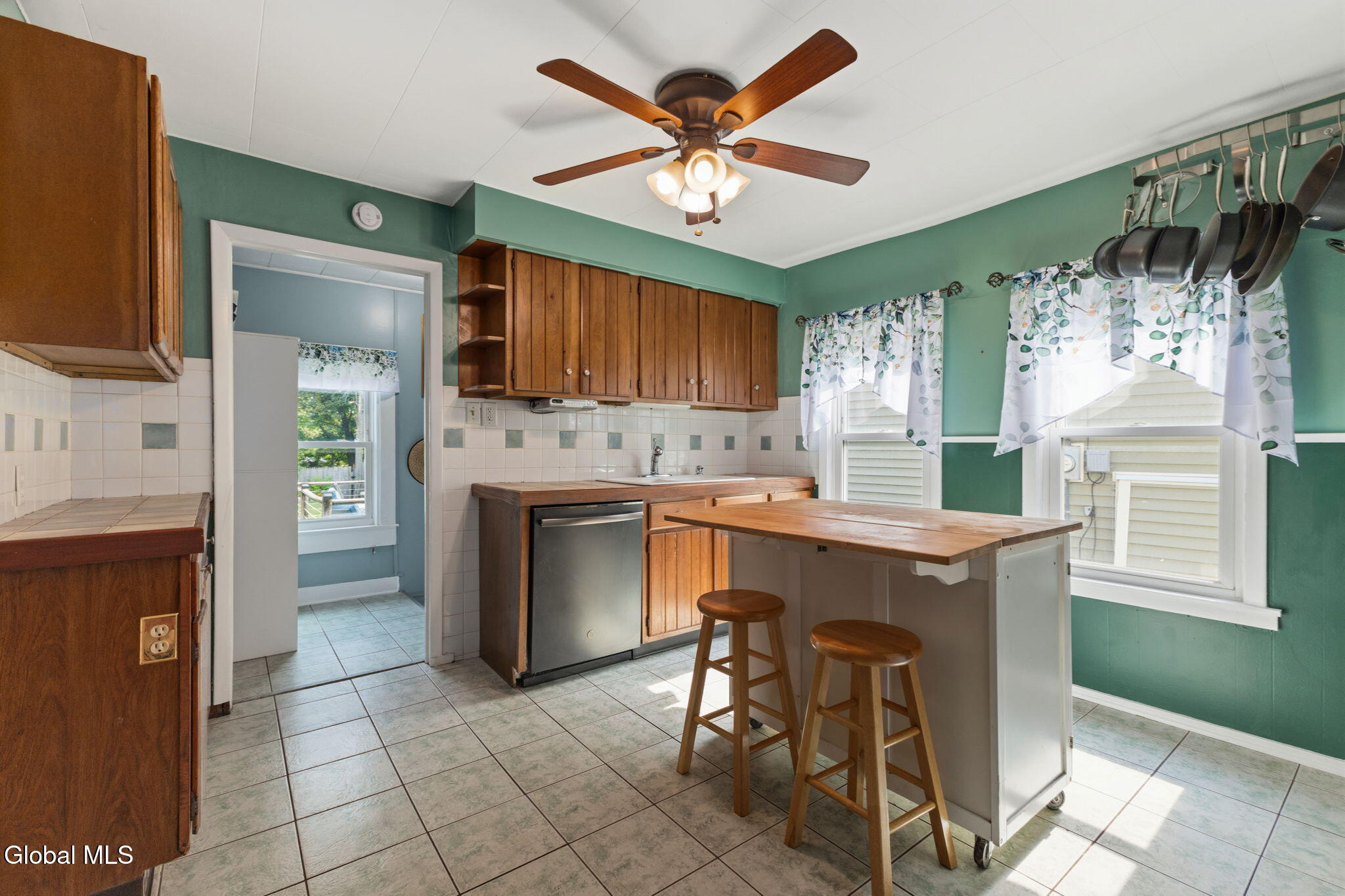 63 Osborne Road Albany NY 12205