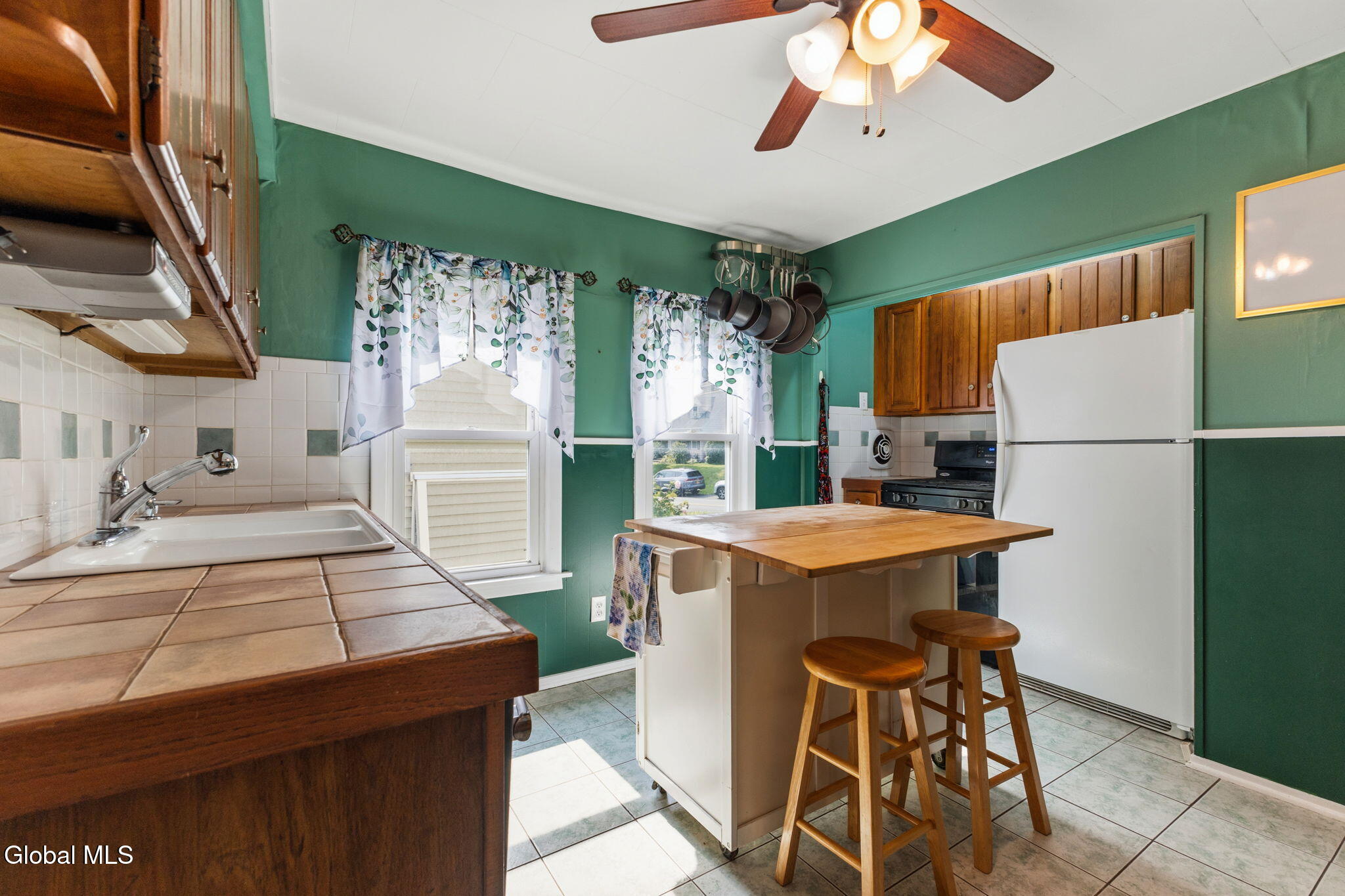 63 Osborne Road Albany NY 12205