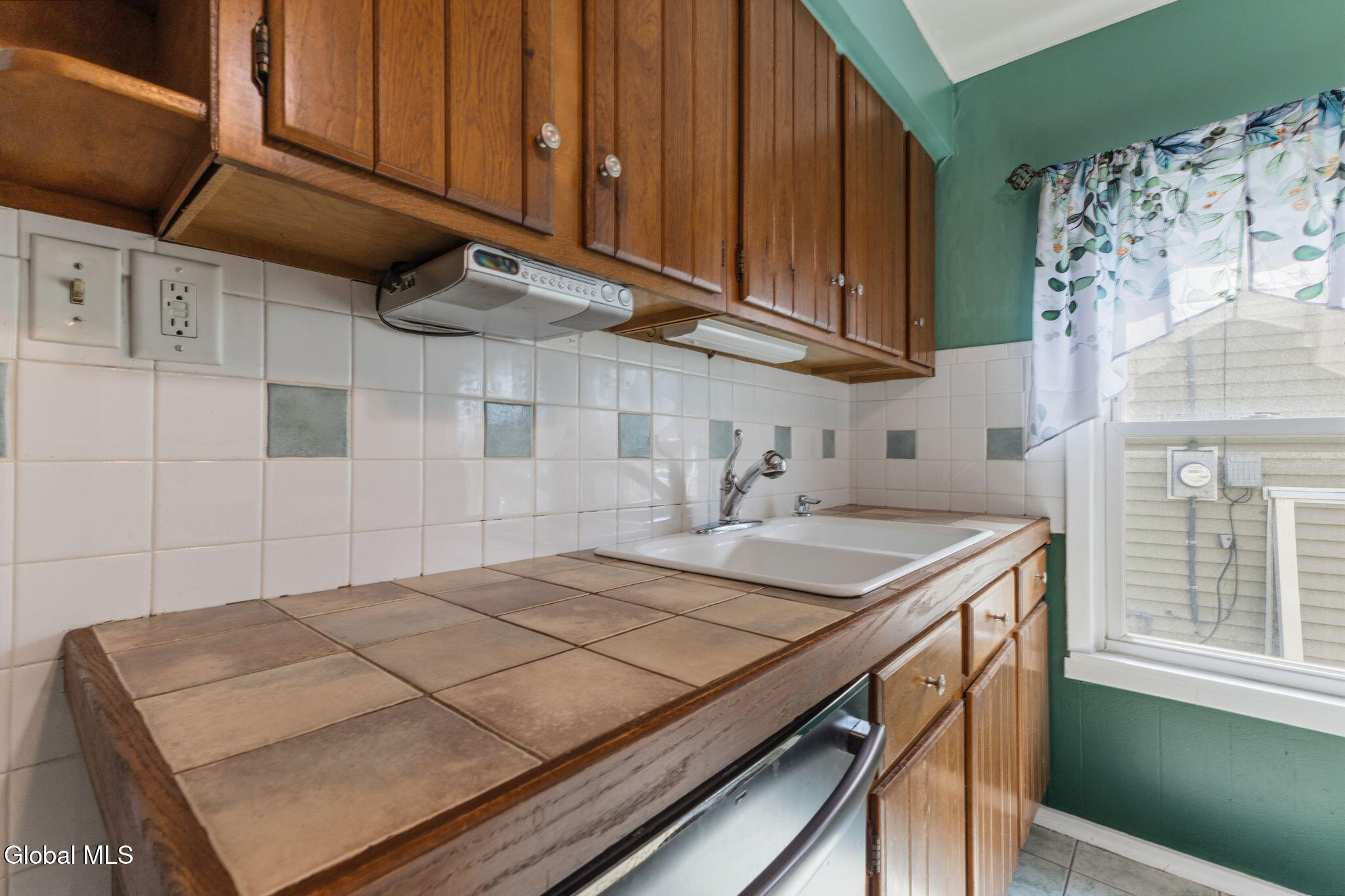 63 Osborne Road Albany NY 12205