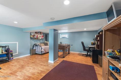 63 Osborne Road Albany NY 12205