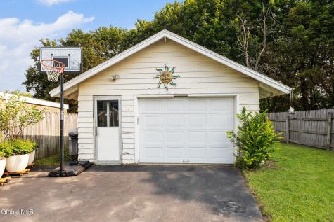 63 Osborne Road Albany NY 12205