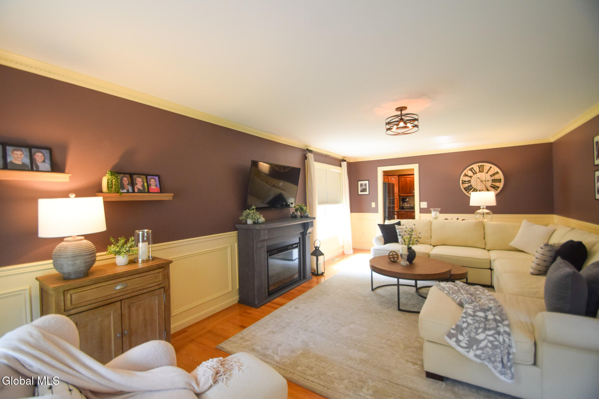 8 Mohawk Trail Queensbury NY 12804
