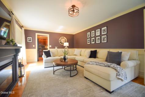 8 Mohawk Trail Queensbury NY 12804