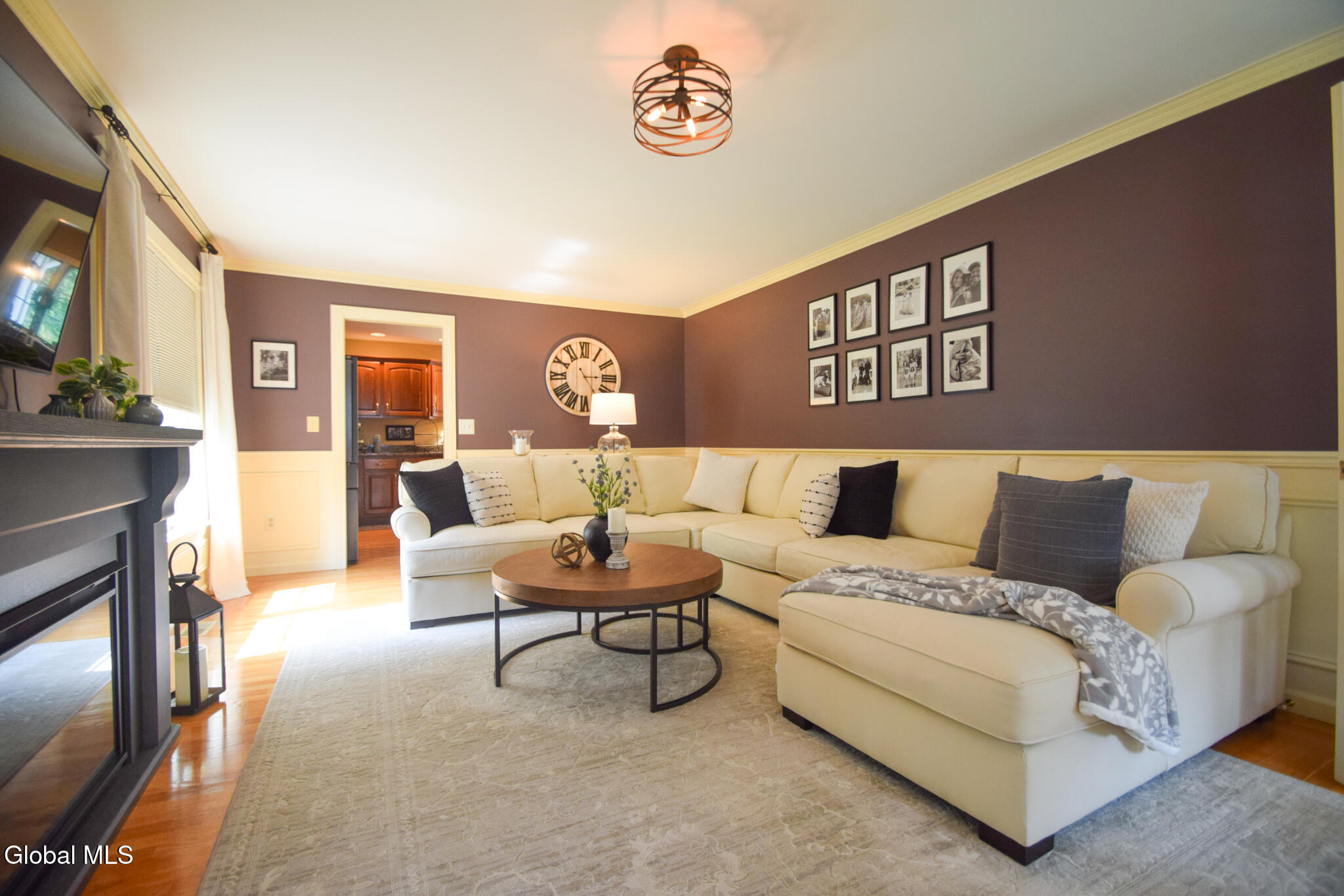 8 Mohawk Trail Queensbury NY 12804
