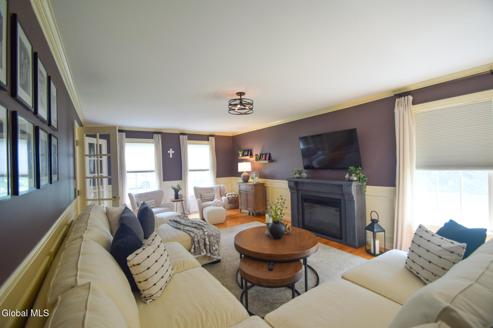 8 Mohawk Trail Queensbury NY 12804