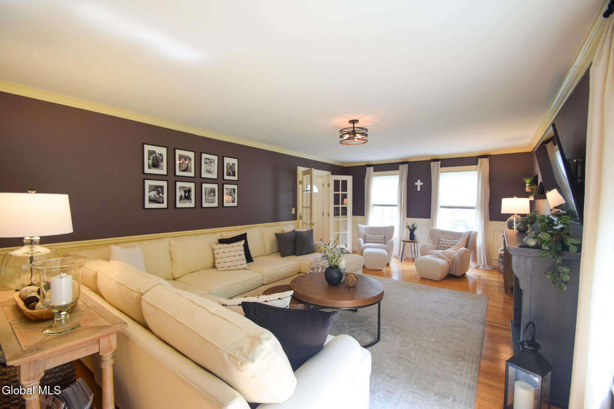 8 Mohawk Trail Queensbury NY 12804