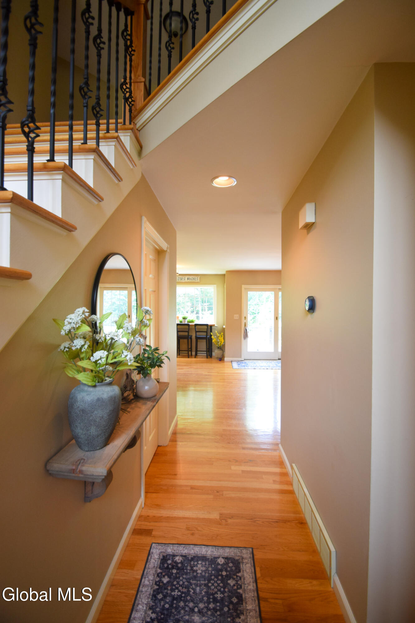 8 Mohawk Trail Queensbury NY 12804