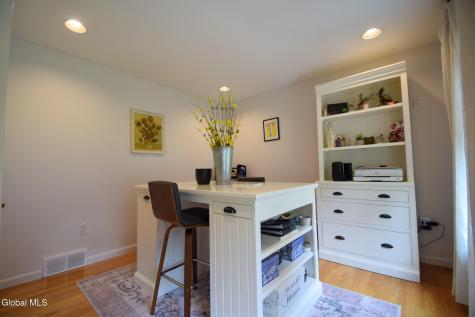 8 Mohawk Trail Queensbury NY 12804
