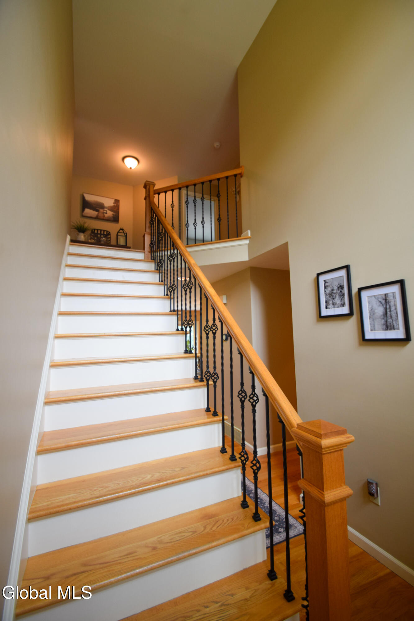 8 Mohawk Trail Queensbury NY 12804