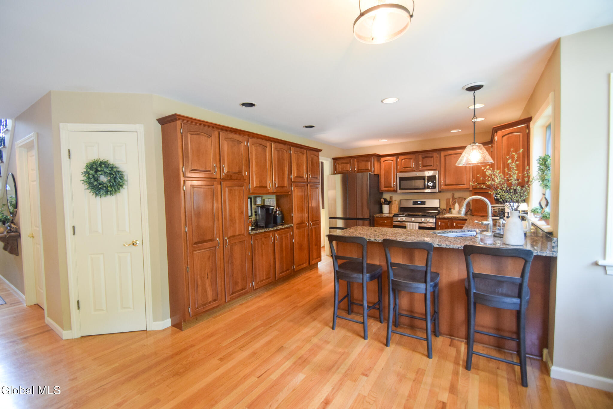 8 Mohawk Trail Queensbury NY 12804