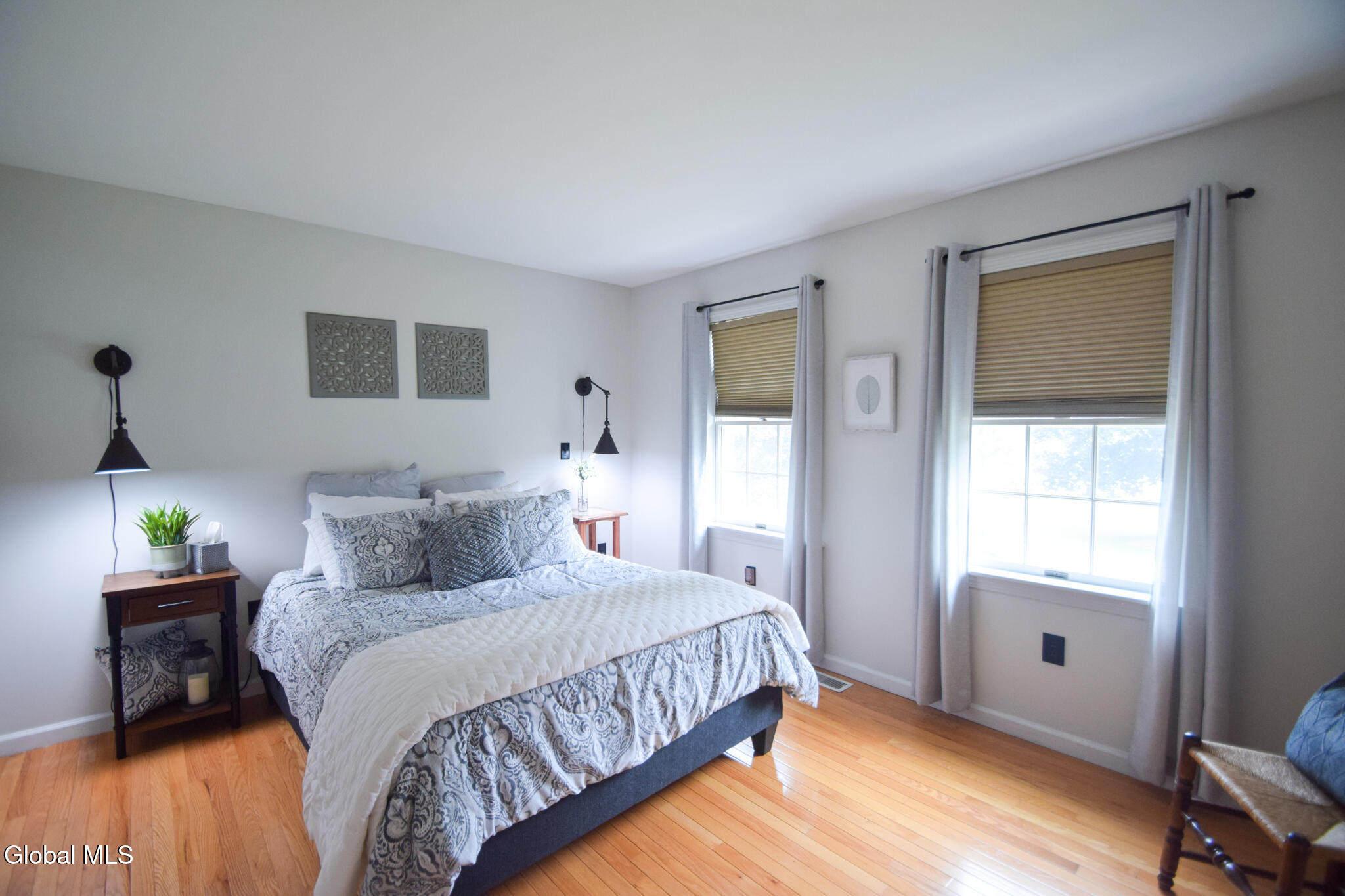 8 Mohawk Trail Queensbury NY 12804