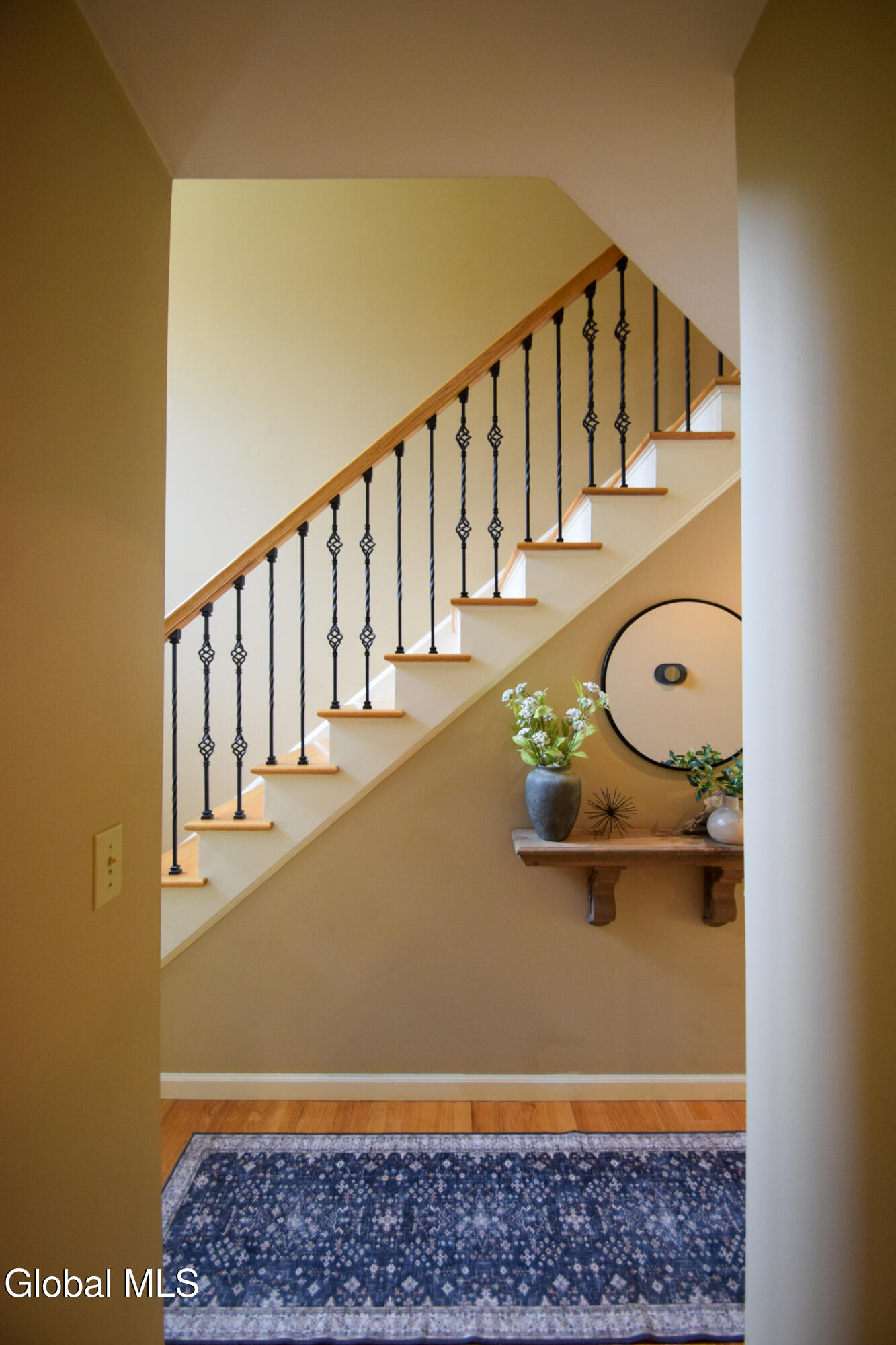 8 Mohawk Trail Queensbury NY 12804