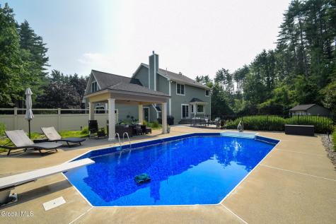 8 Mohawk Trail Queensbury NY 12804