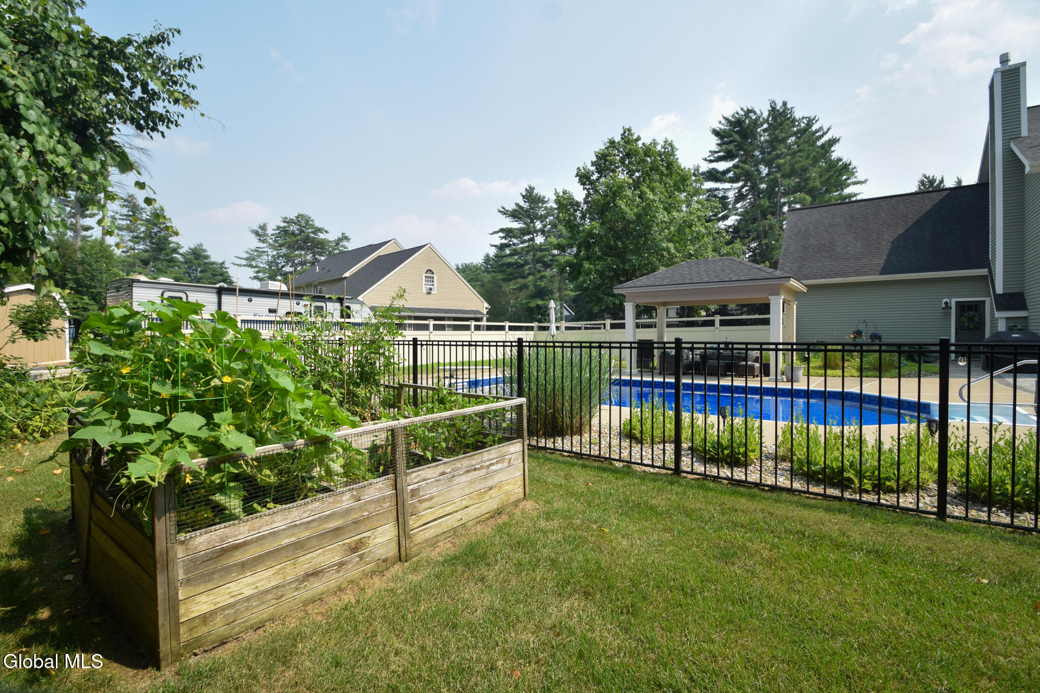 8 Mohawk Trail Queensbury NY 12804