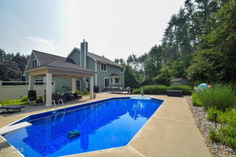8 Mohawk Trail Queensbury NY 12804
