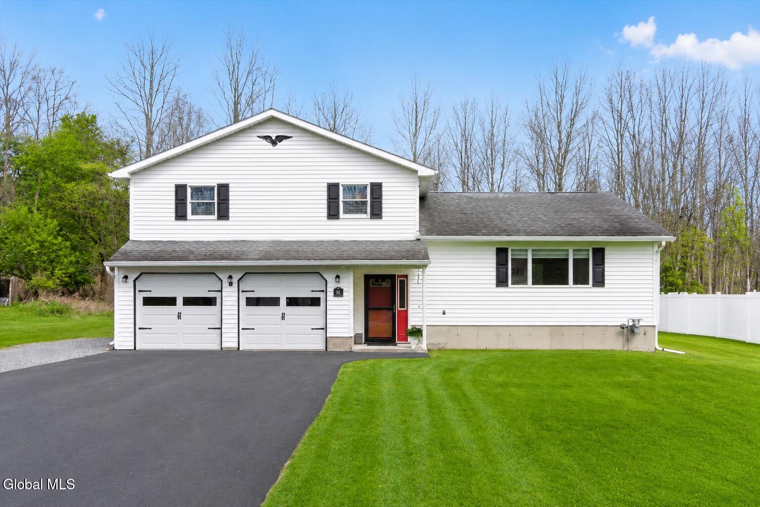 11 Dania Drive Hagaman NY 12086